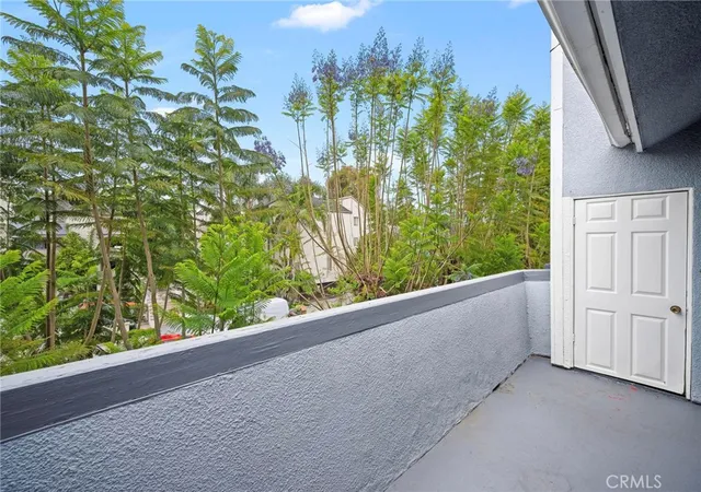 Homes for sale in Winnetka, CA | 7640 Oso Ave #316, Winnetka, CA 91306 | MLS# SR26099076