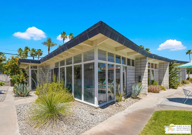 Homes for sale in Palm Springs, CA | 2244 E Tahquitz Canyon Wy #5, Palm Springs, CA 92262 | MLS# 26831409PS