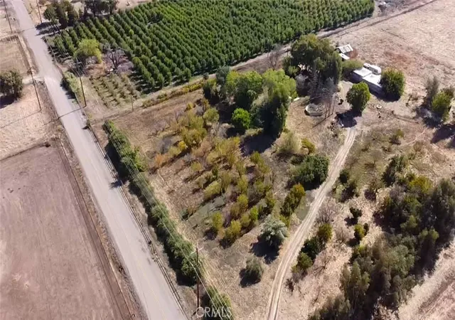 Photo 3 of Sale Pending at 6391 E Copper Ave, Clovis, CA 93619 | MLS# MC26100584 | Listing updated on 2026-09-29