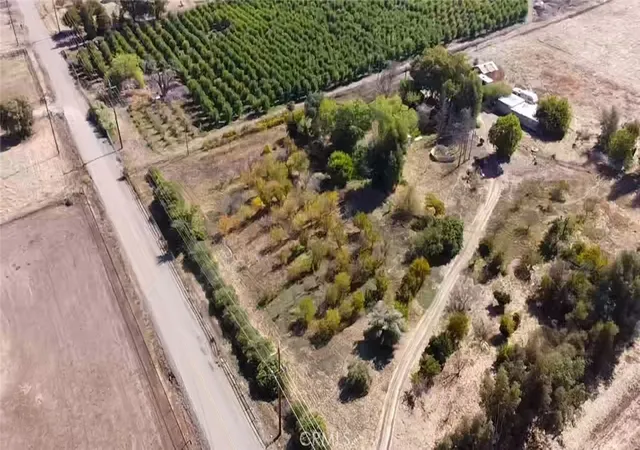 Photo 3 of Sale Pending at 6391 E Copper Ave, Clovis, CA 93619 | MLS# MC26100584 | Listing updated on 2026-09-29