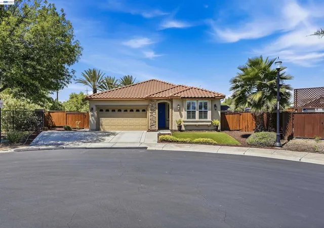 Homes for sale in Discovery Bay, CA | 840 Rainbow Ct, Discovery Bay, CA 94505 | MLS# 41133981