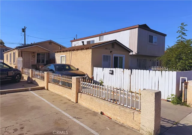 1st image of 350 E South, Long Beach, CA 90805 | MLS# PW26100651