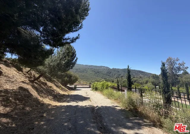 Photo 1 of Land for sale at 2116 Stunt Rd, Calabasas, CA 91302 | MLS# 26831405 | Listing updated on 2026-06-10