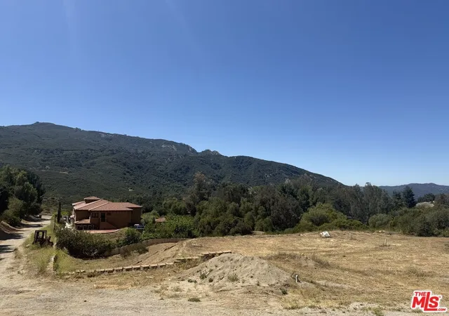 Photo 3 of Land for sale at 2116 Stunt Rd, Calabasas, CA 91302 | MLS# 26831405 | Listing updated on 2026-06-10