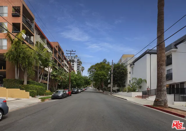 Homes for sale in West Hollywood, CA | 960 Larrabee Street, West Hollywood, CA 90069 | Houzeo