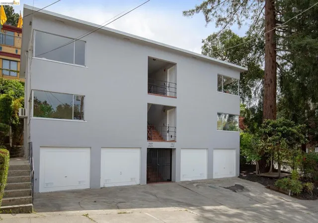 2nd image of 1825 Highland Pl, Berkeley, CA 94709
