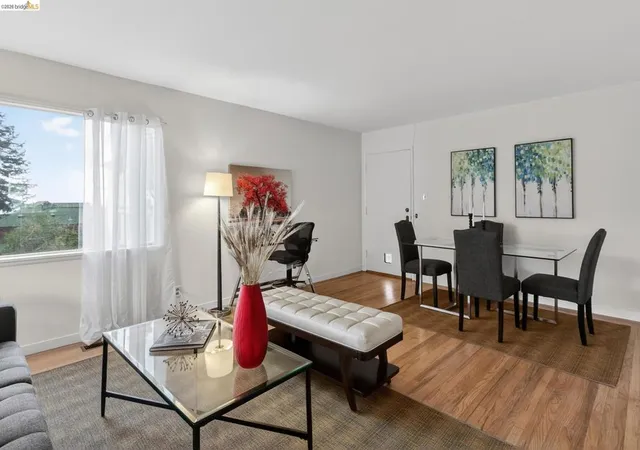 3rd image of 1825 Highland Pl #1827, Berkeley, CA 94709 | MLS# 41134005
