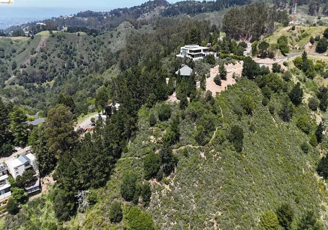 25th image of 7150 Marlborough, Berkeley, CA 94705 | MLS# 41133999