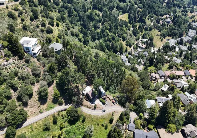 2nd image of 7150 Marlborough, Berkeley, CA 94705 | MLS# 41133999