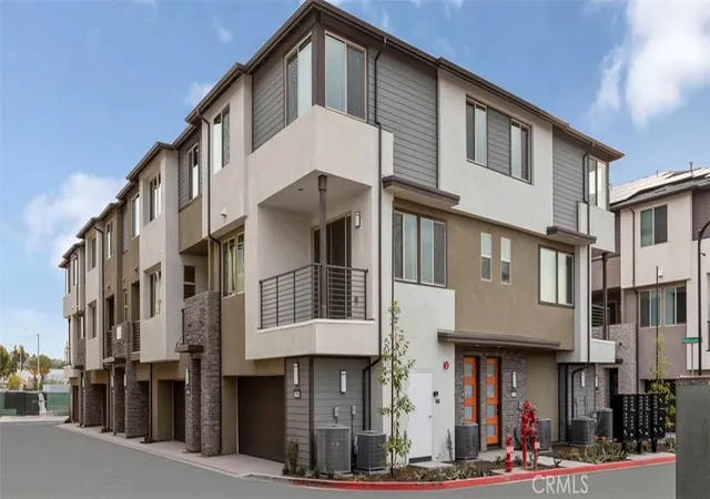 Homes for sale in Placentia, CA | 1967 Via De Luna, Placentia, CA 92870 | MLS# OC26077535