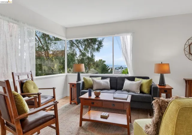 3rd image of 1825 Highland Pl, Berkeley, CA 94709