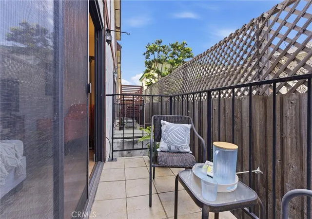 Homes for sale in Santa Monica, CA | 1834 11th Street, Santa Monica, CA 90404 | Houzeo