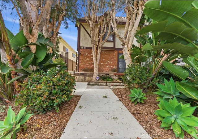 Homes for sale in Santa Monica, CA | 1834 11Th St, Santa Monica, CA 90404