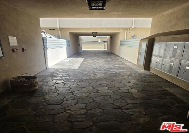 2nd image of 13360 Burbank Blvd #10, Sherman Oaks, CA 91401 | MLS# 26814507