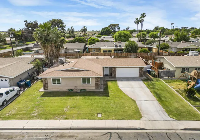 2nd image of 683 Sycamore Dr, Brawley, CA 92227 | MLS# 219147645DA