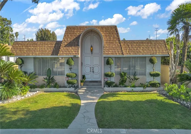 Photo 1 of Sale Pending at 9620 Walnut St, Bellflower, CA 90706 | MLS# RS26100884 | Listing updated on 2026-07-02