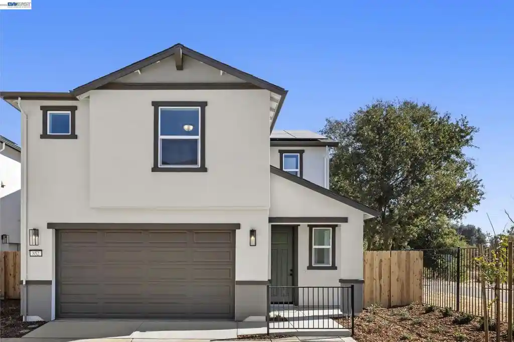 Photo 1 of Single family home for sale at 852 Pecan Tree Ln, Galt, CA 95632 | MLS# 41134040 | Listing updated on 2026-10-19