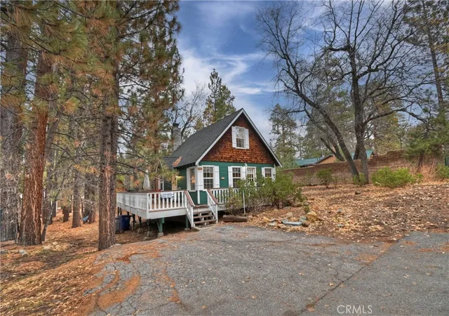 Photo 2 of Single family home for sale at 41496 Oak, Big Bear Lake, CA 92315 | MLS# PW26100924 | Listing updated on 2026-05-09