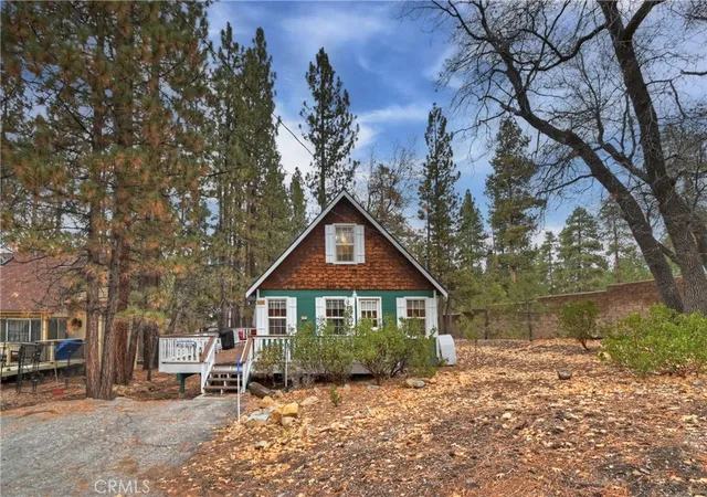 Photo 3 of Single family home for sale at 41496 Oak, Big Bear Lake, CA 92315 | MLS# PW26100924 | Listing updated on 2026-05-09