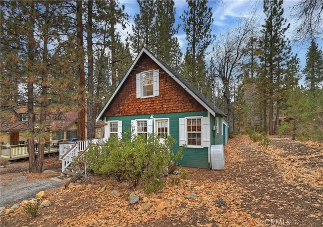 Photo 3 of Single family home for sale at 41496 Oak, Big Bear Lake, CA 92315 | MLS# PW26100924 | Listing updated on 2026-05-09