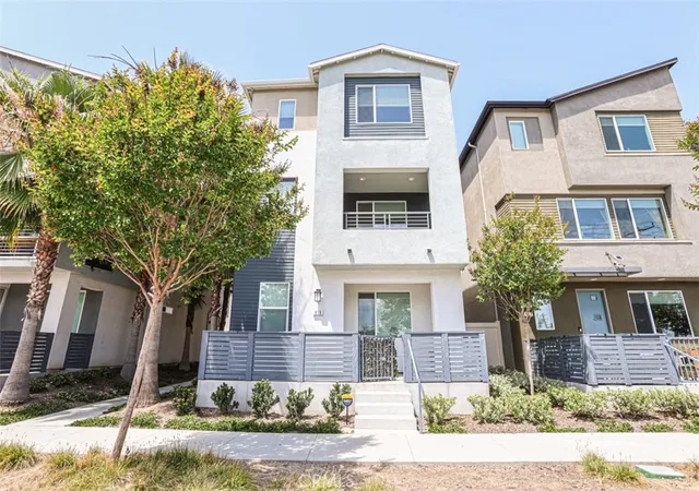1st image of 919 E 2nd, Santa Ana, CA 92701 | MLS# OC26100500