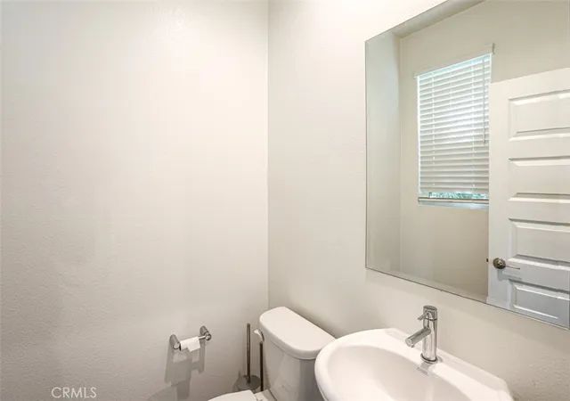 4th image of 919 E 2Nd, Santa Ana, CA 92701 | MLS# OC26100500