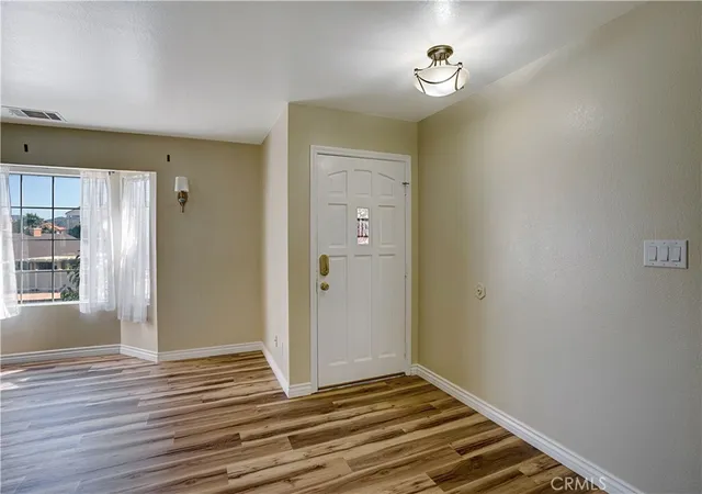4th image of 22196 Hoofbeat Wy, Canyon Lake, CA 92587 | MLS# SW26099140