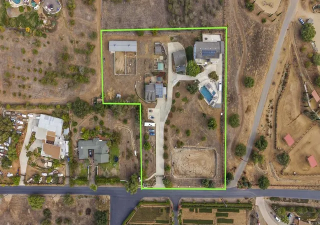 Homes for sale in Bonsall, CA | 31959 Via Ararat Dr, Bonsall, CA 92003 | MLS# PTP2603547