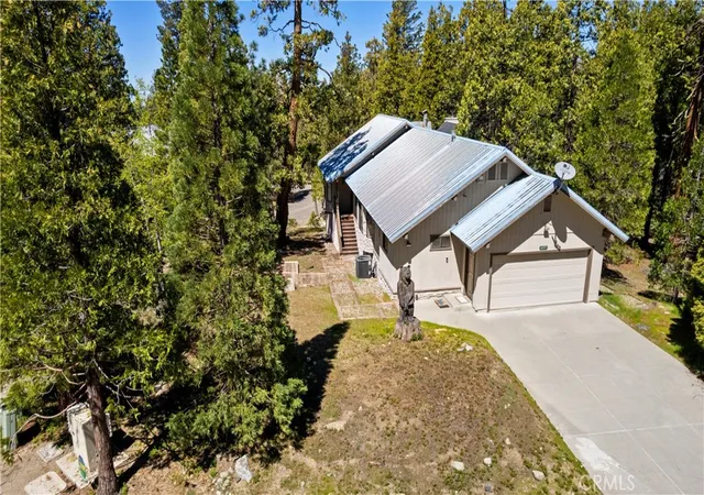 3rd image of 40971 Woodridge, Shaver Lake, CA 93664 | MLS# FR26101022