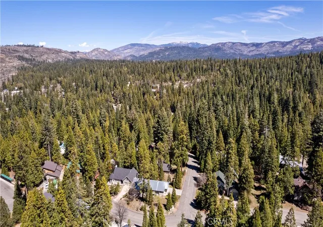 4th image of 40971 Woodridge, Shaver Lake, CA 93664 | MLS# FR26101022