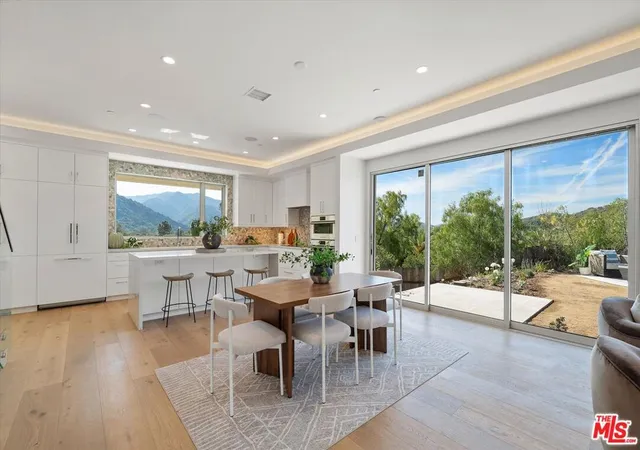 Homes for sale in Calabasas, CA | 25638 Monte Nido Dr, Calabasas, CA 91302 | MLS# 26831593