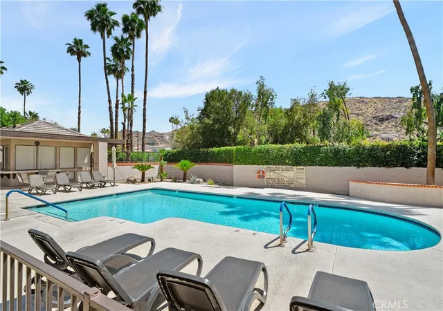 Homes for sale in Palm Springs, CA | 2601 Broadmoor, Palm Springs, CA 92264 | Houzeo