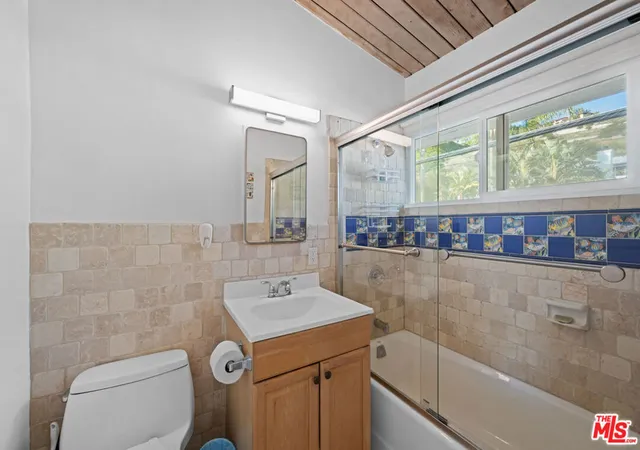 Homes for sale in Malibu, CA | 25154 Malibu Rd, Malibu, CA 90265 | MLS# 26707543