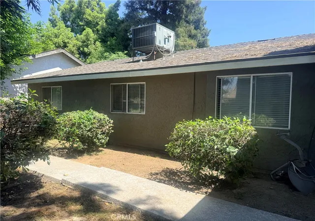 4th image of 851 N Crenshaw, Visalia, CA 93291 | MLS# SC26101140