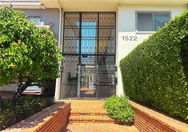 2nd image of 1522 S Centinela Ave #204, Los Angeles, CA 90025 | MLS# CV26100595
