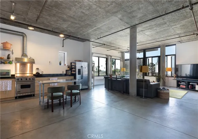 Photo 1 of Sale Pending at 835 Locust Ave #419, Long Beach, CA 90813 | MLS# PW26100697 | Listing updated on 2026-09-25