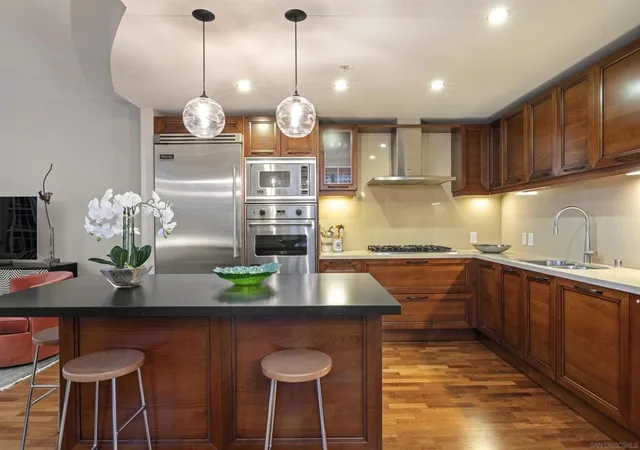3rd image of 1325 Pacific Hwy #2704, San Diego, CA 92101 | MLS# 260011233SD