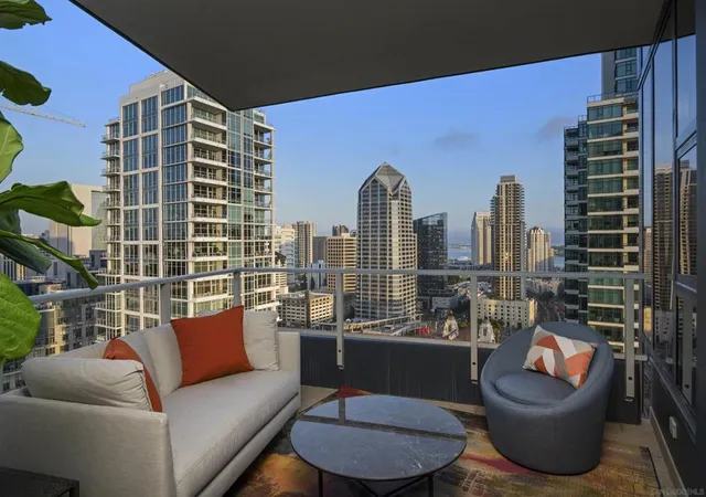 4th image of 1325 Pacific Hwy #2704, San Diego, CA 92101 | MLS# 260011233SD