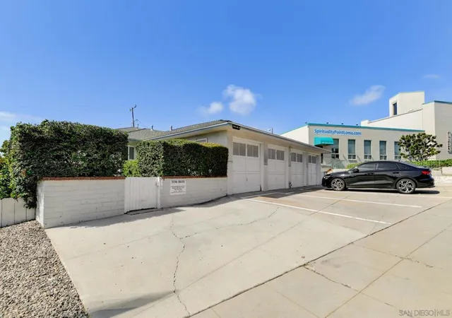 3rd image of 28 Chatsworth Blvd, San Diego, CA 92106 | MLS# 260011238SD