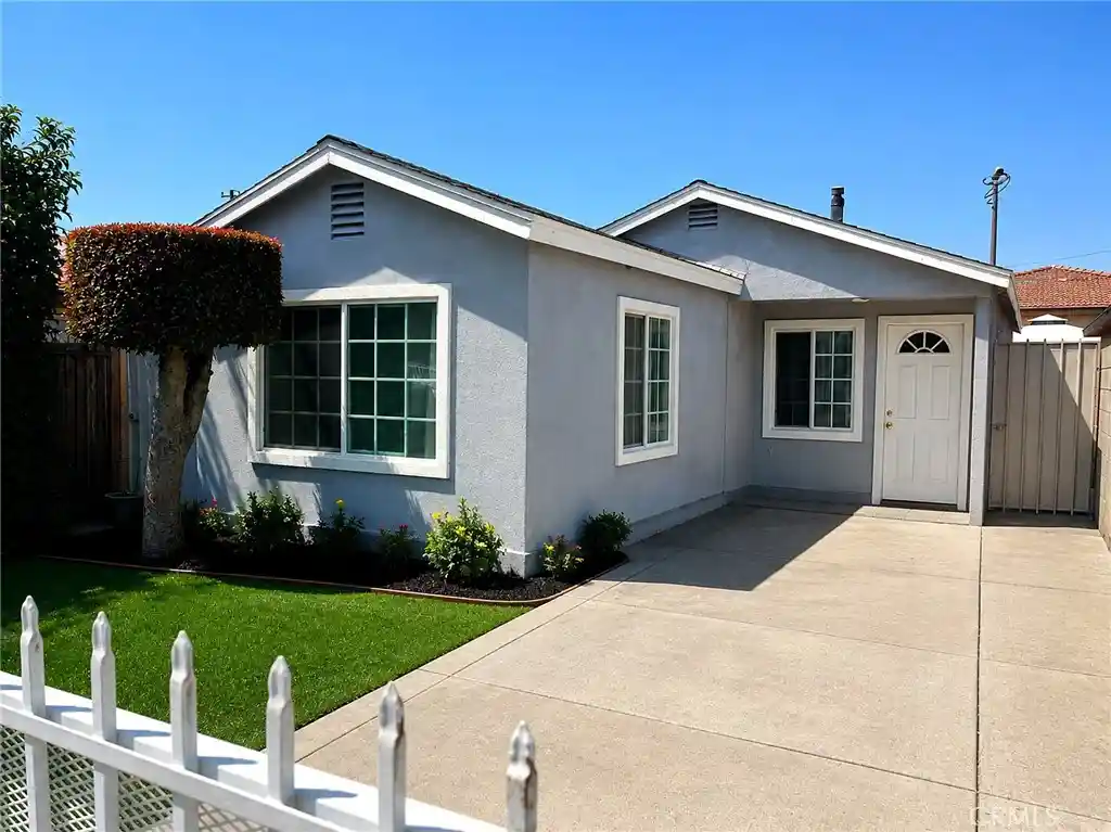Photo 1 of Single family home for sale at 8215 Elburg St, Paramount, CA 90723 | MLS# OC26101274 | Listing updated on 2026-08-04