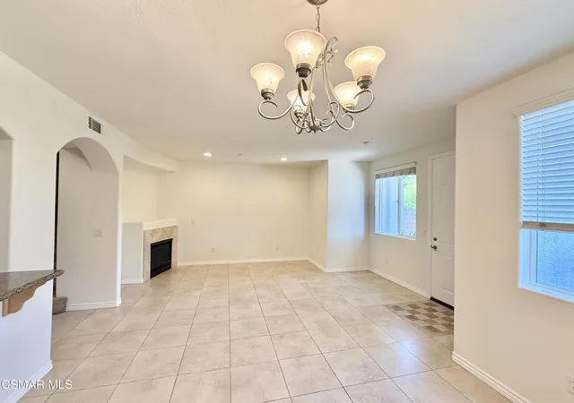 2nd image of 2399 Chiquita Ln, Thousand Oaks, CA 91362 | MLS# 226002151