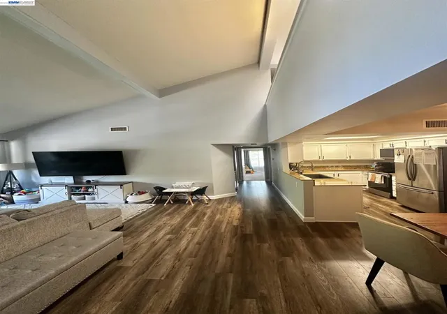 2nd image of 74 Carriage Way #74, Pomona, CA 91766 | MLS# 41134115