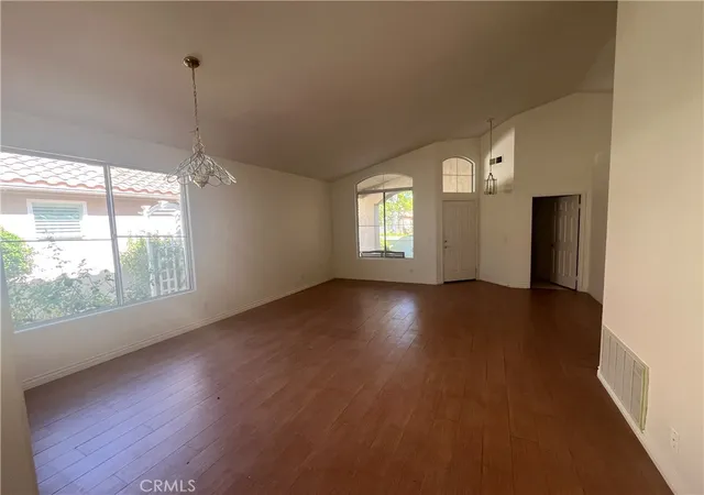 Photo 4 of Single family home for sale at 40429 Via Camposeco, Murrieta, CA 92562 | MLS# SW26076272 | Listing updated on 2026-10-02