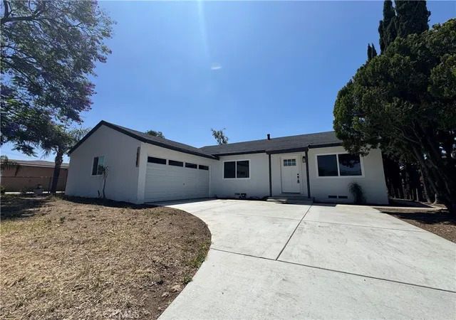 Homes for sale in Fontana, CA | 16229 Hunter St, Fontana, CA 92335 | MLS# IV26100798