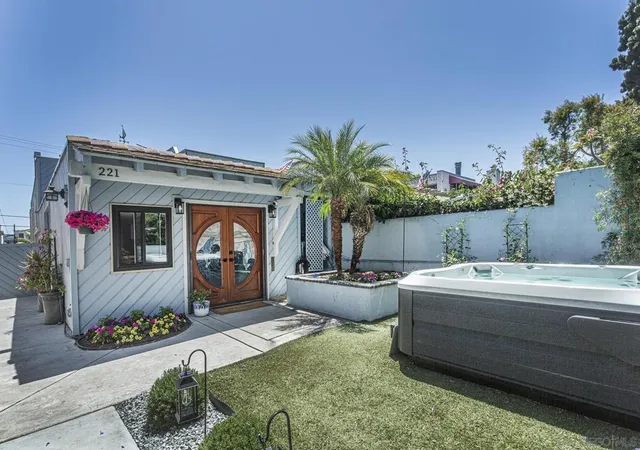 1st image of 221 B Ave, Coronado, CA 92118 | MLS# 260011246SD