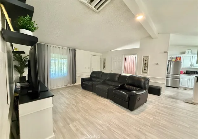 Photo 3 of Manufactured home for sale at 22020 Nisqually Rd #49, Apple Valley, CA 92308 | MLS# IV26101363 | Listing updated on 2026-06-23