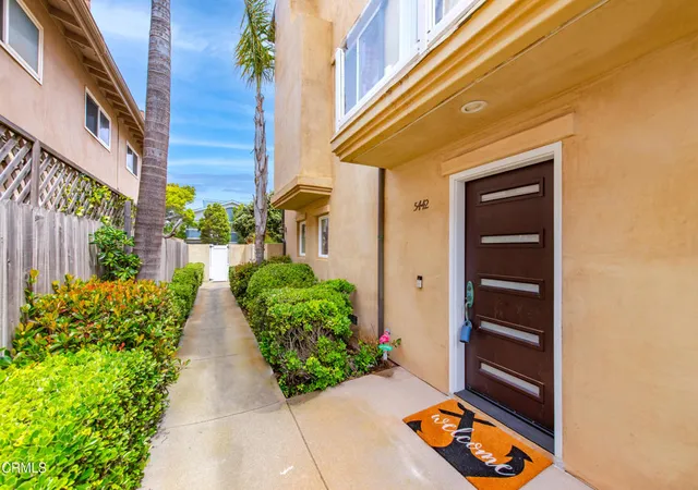 Homes for sale in Oxnard, CA | 5442 Driftwood St, Oxnard, CA 93035 | MLS# V1-36332
