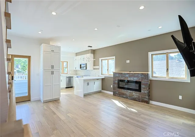Homes for sale in Long Beach, CA | 605 W 4Th, Long Beach, CA 90802 | MLS# PW26100349