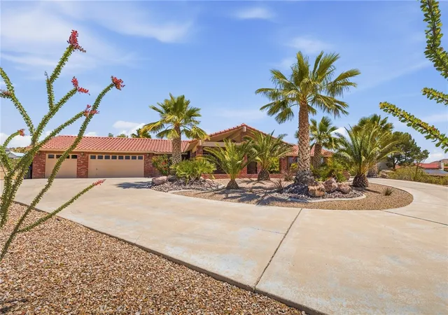 2nd image of 16385 Kamana Ct, Apple Valley, CA 92307 | MLS# HD26101383