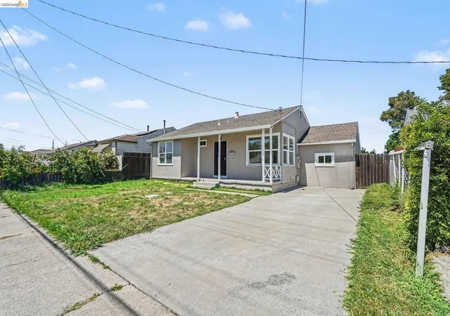 Photo 3 of Sale Pending at 1220 W 7th Street, Antioch, CA 94509 | MLS# 41134138 | Listing updated on 2026-07-13